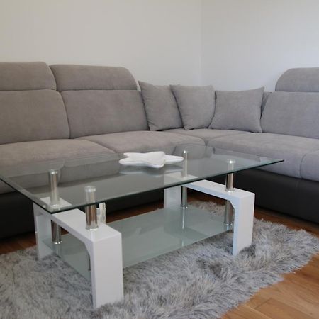 Apartment Mario โปดสตรานา ภายนอก รูปภาพ