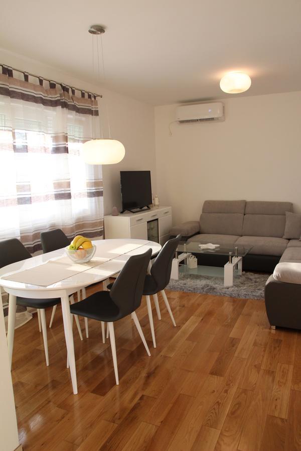 Apartment Mario โปดสตรานา ภายนอก รูปภาพ