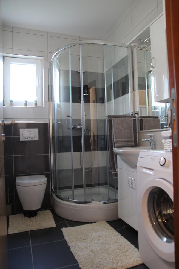 Apartment Mario โปดสตรานา ภายนอก รูปภาพ