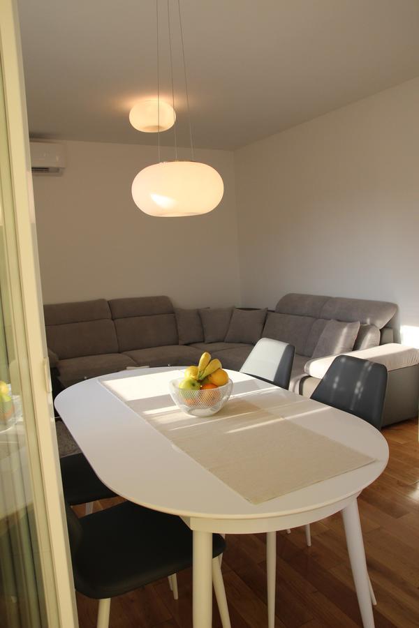 Apartment Mario โปดสตรานา ภายนอก รูปภาพ