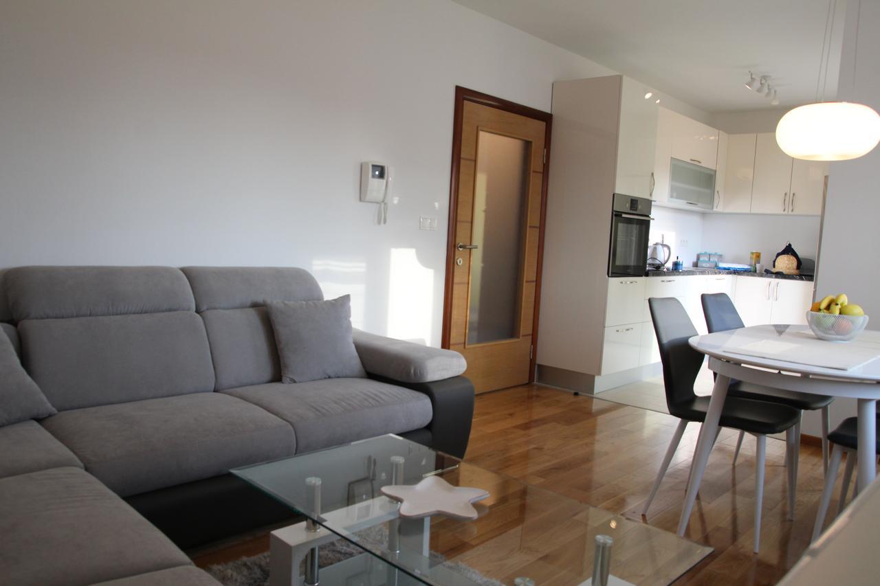 Apartment Mario โปดสตรานา ภายนอก รูปภาพ